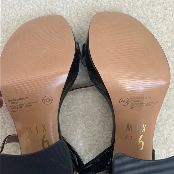 NWOT Mix No. 6 Sandals - Picture 6 of 8